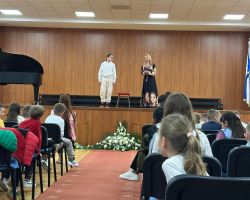 IMG bf78b421194bccf7fdcab31a480390b3 V